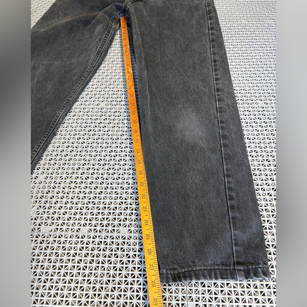 Vintage 90’s Levi’s 560 Loose Fit Straight-Leg Black Wash Jeans - Picture 8 of 10